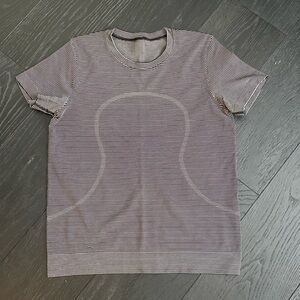 Lululemon Swiftly Relaxed Top size 6